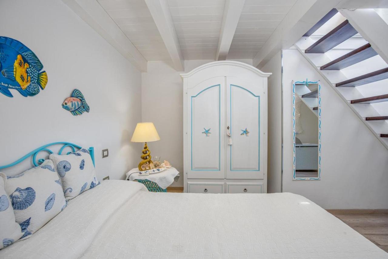 Giglio Apartment Vista Mare E Parcheggio Privato Porto Rotondo Exterior foto