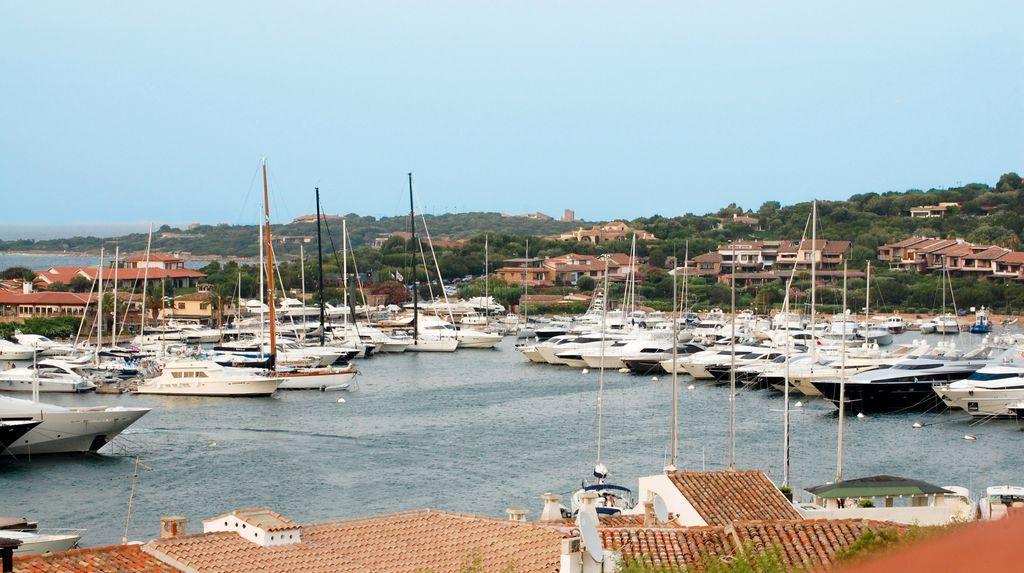 Giglio Apartment Vista Mare E Parcheggio Privato Porto Rotondo Exterior foto